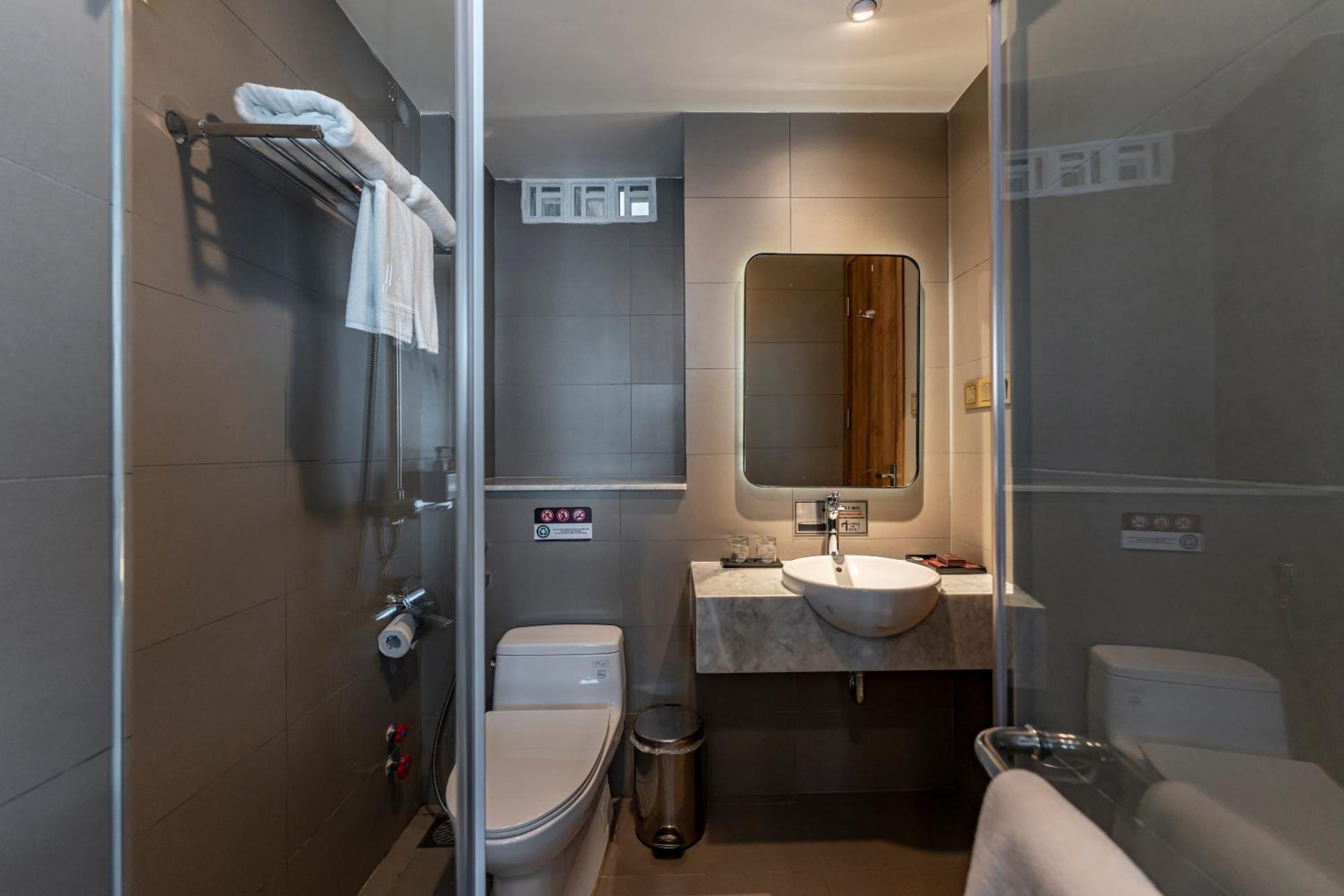 Thanh Long Hotel - Tra Khuc Хошимин Экстерьер фото