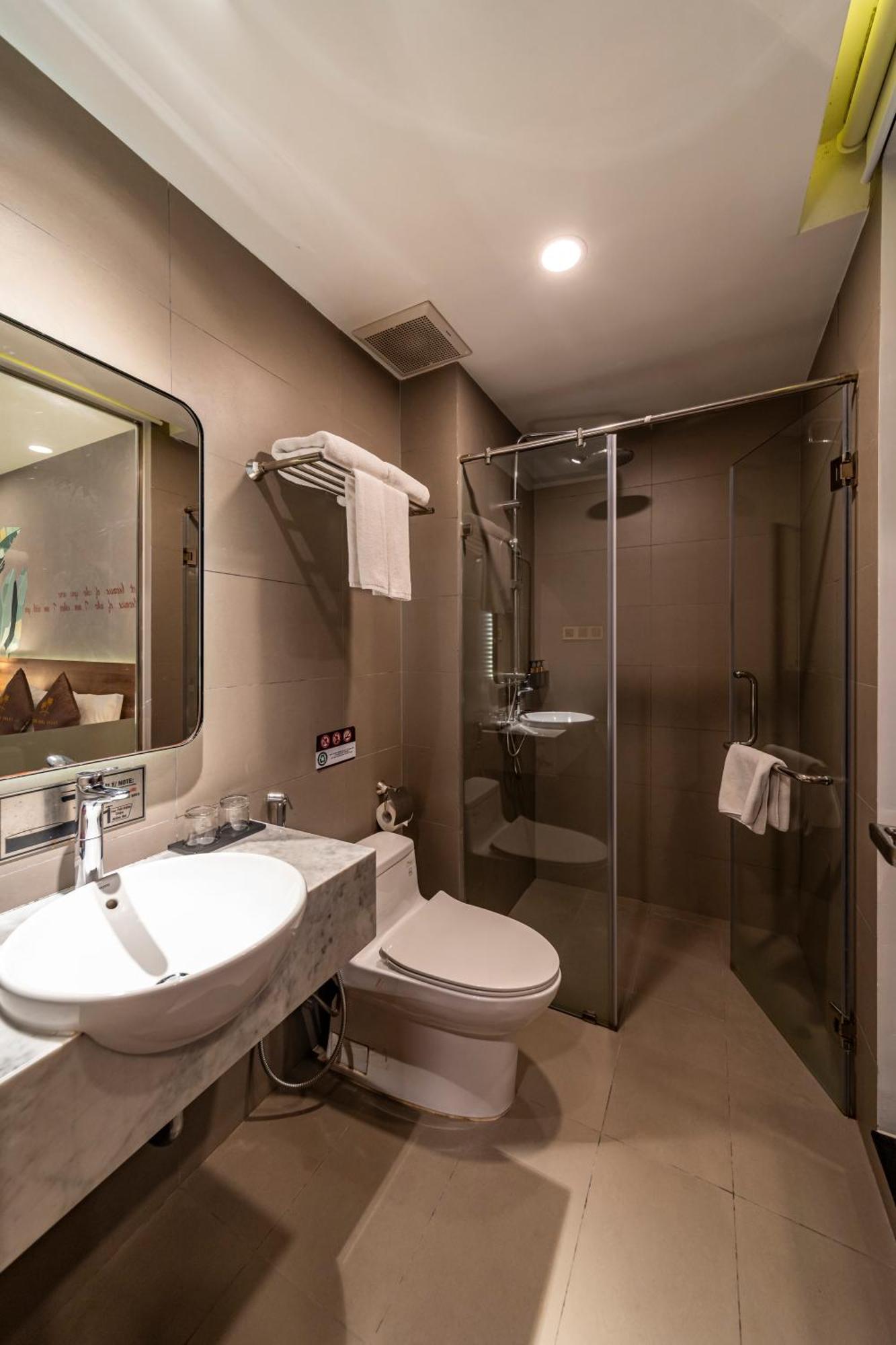 Thanh Long Hotel - Tra Khuc Хошимин Экстерьер фото