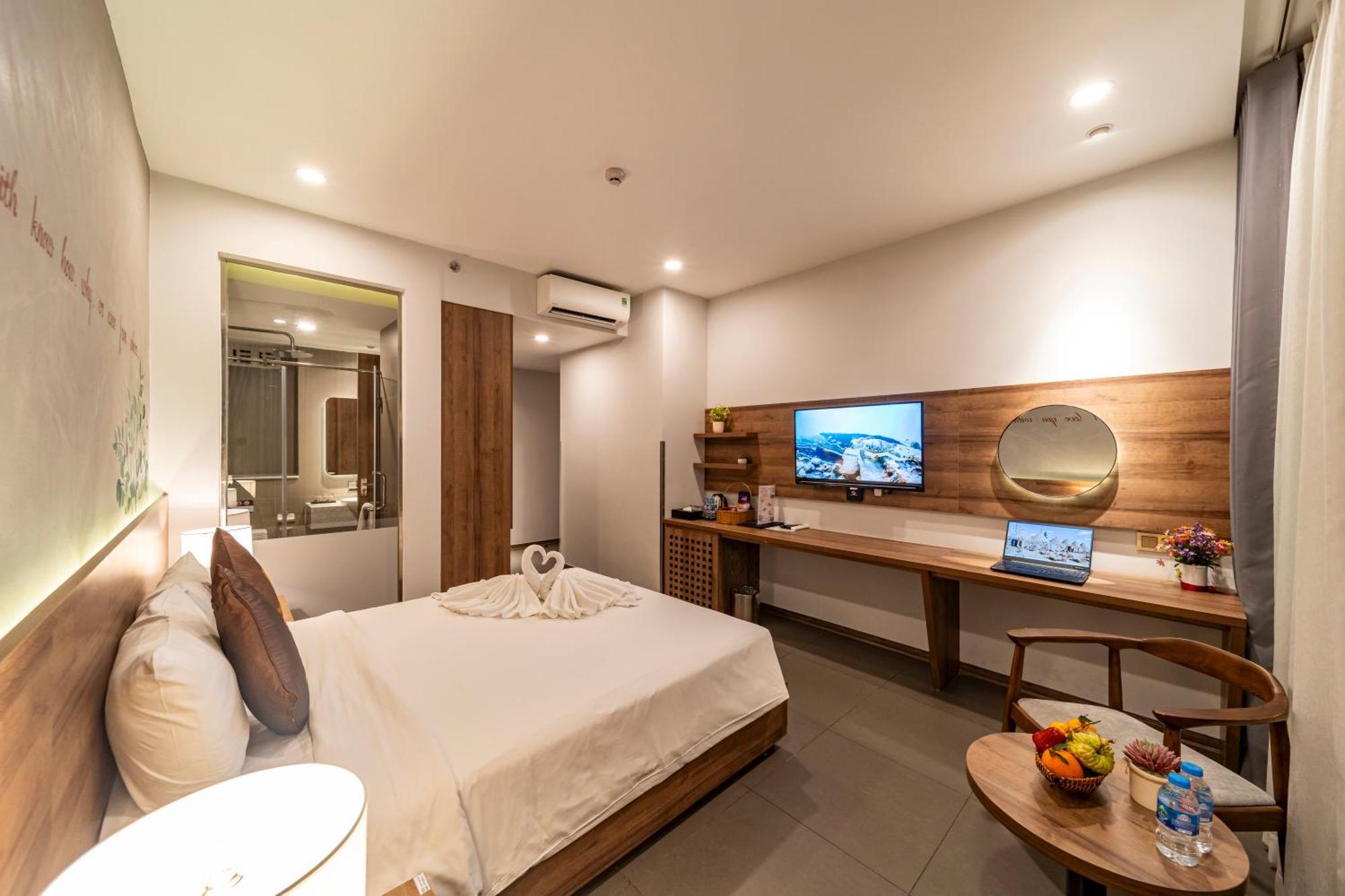 Thanh Long Hotel - Tra Khuc Хошимин Экстерьер фото
